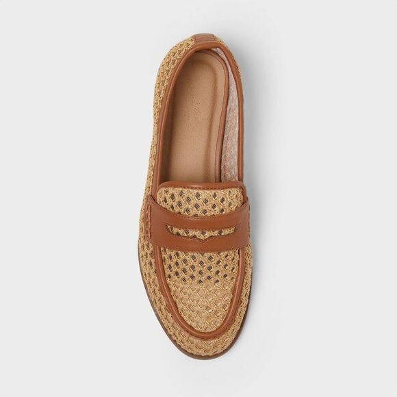 Universal Thread - Women’s Cove Flats with Memory Foam Insole - Unive Natural - Picture 2 of 3